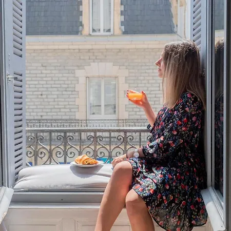 Helder Cozy In Hyper-center * 比亚里茨